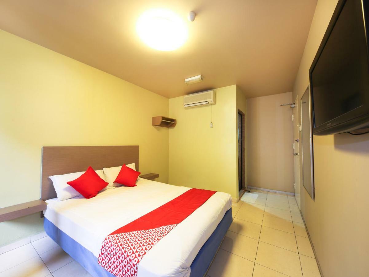 Oyo 434 Marbella Hotel Johor Bahru Eksteriør billede