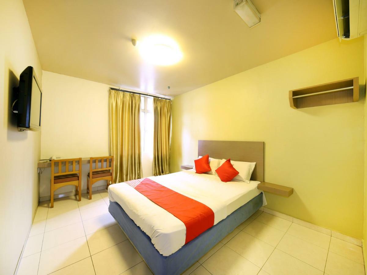 Oyo 434 Marbella Hotel Johor Bahru Eksteriør billede