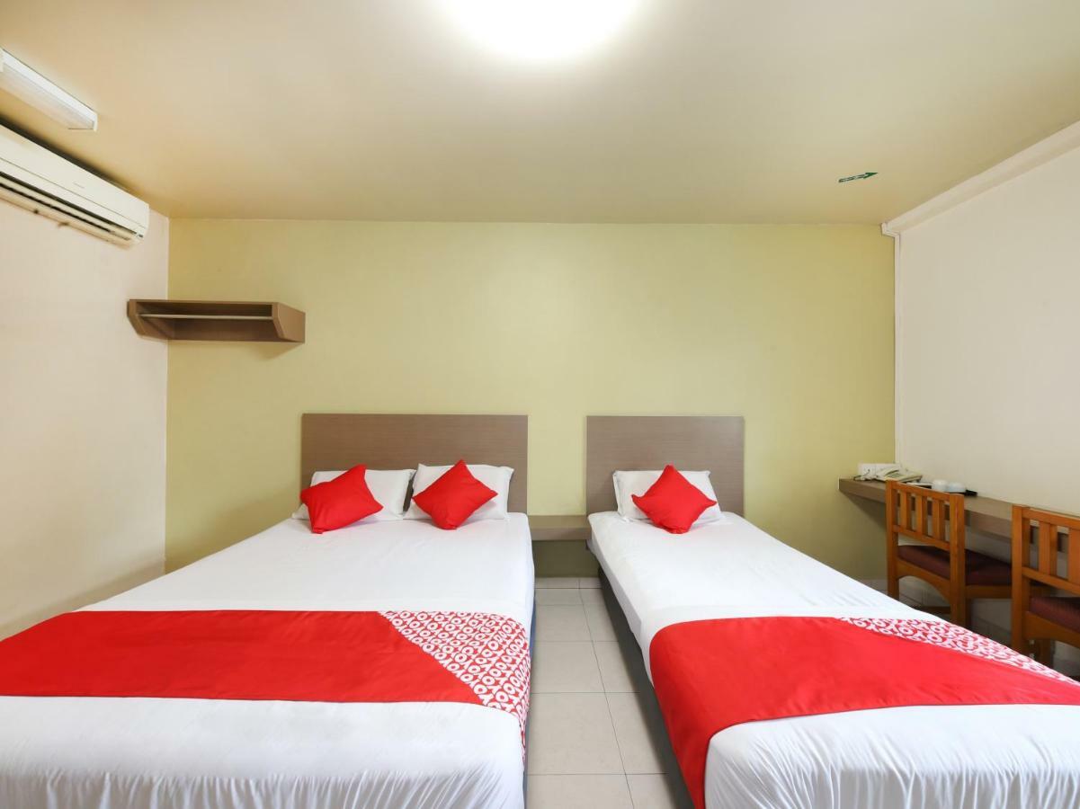 Oyo 434 Marbella Hotel Johor Bahru Eksteriør billede