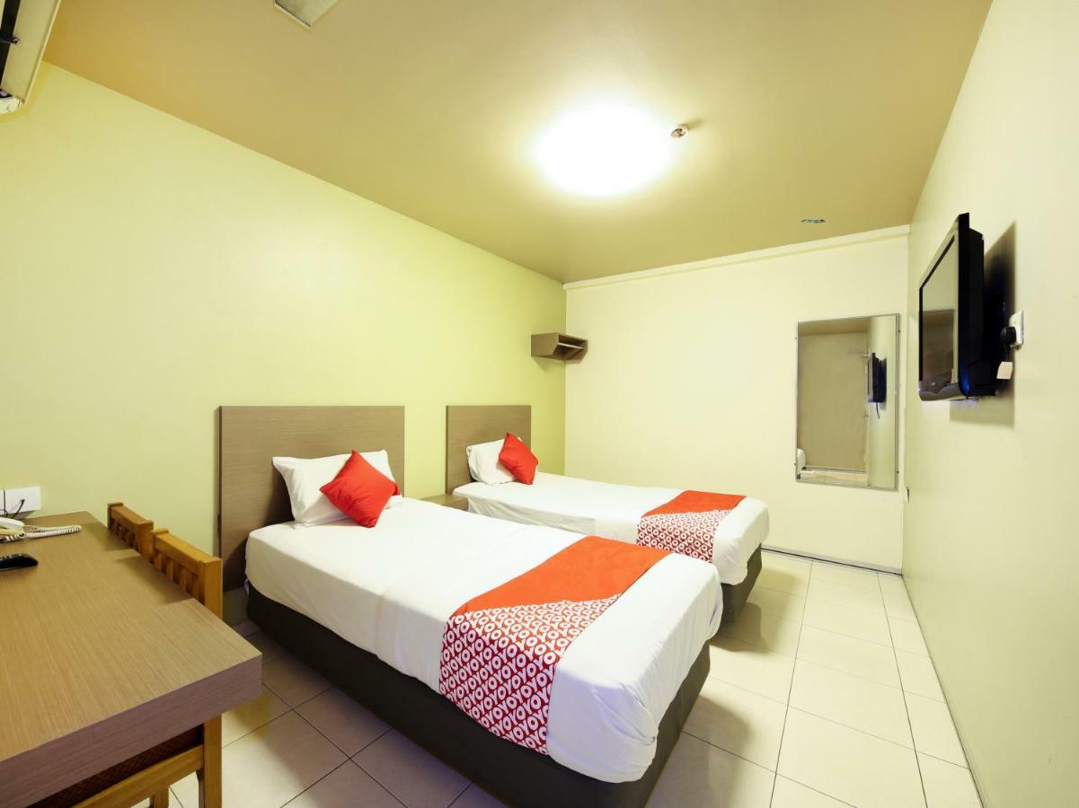 Oyo 434 Marbella Hotel Johor Bahru Eksteriør billede