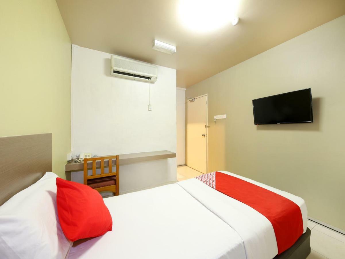 Oyo 434 Marbella Hotel Johor Bahru Eksteriør billede